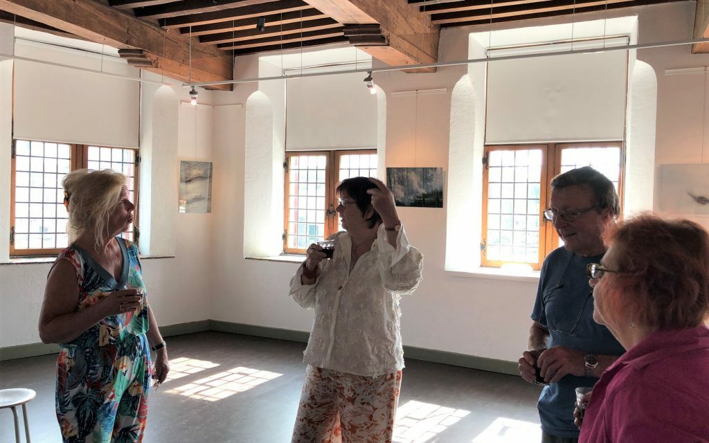 ‘VER-DWALEN EN ONT-MOETEN’, Vernissage Waag expositie Ada Kors